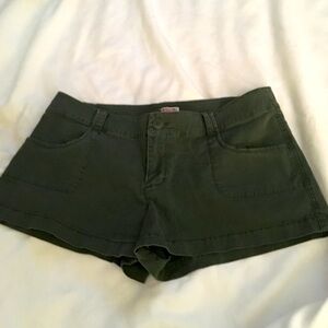 3/$12 EUC MOSSIMO CO SHORTS